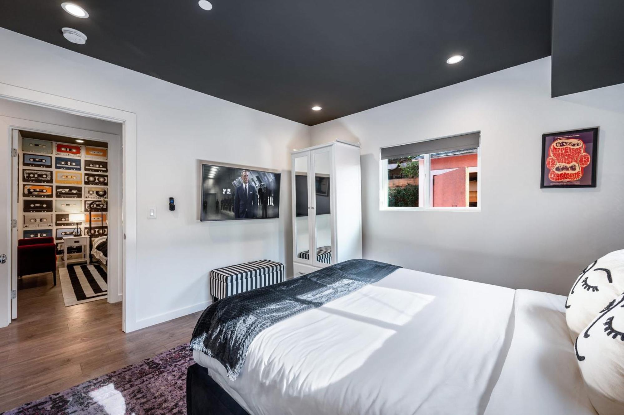 Rock N Roll By Avantstay Vibey Hollywood Retreat Steps To Attractions Los Ángeles